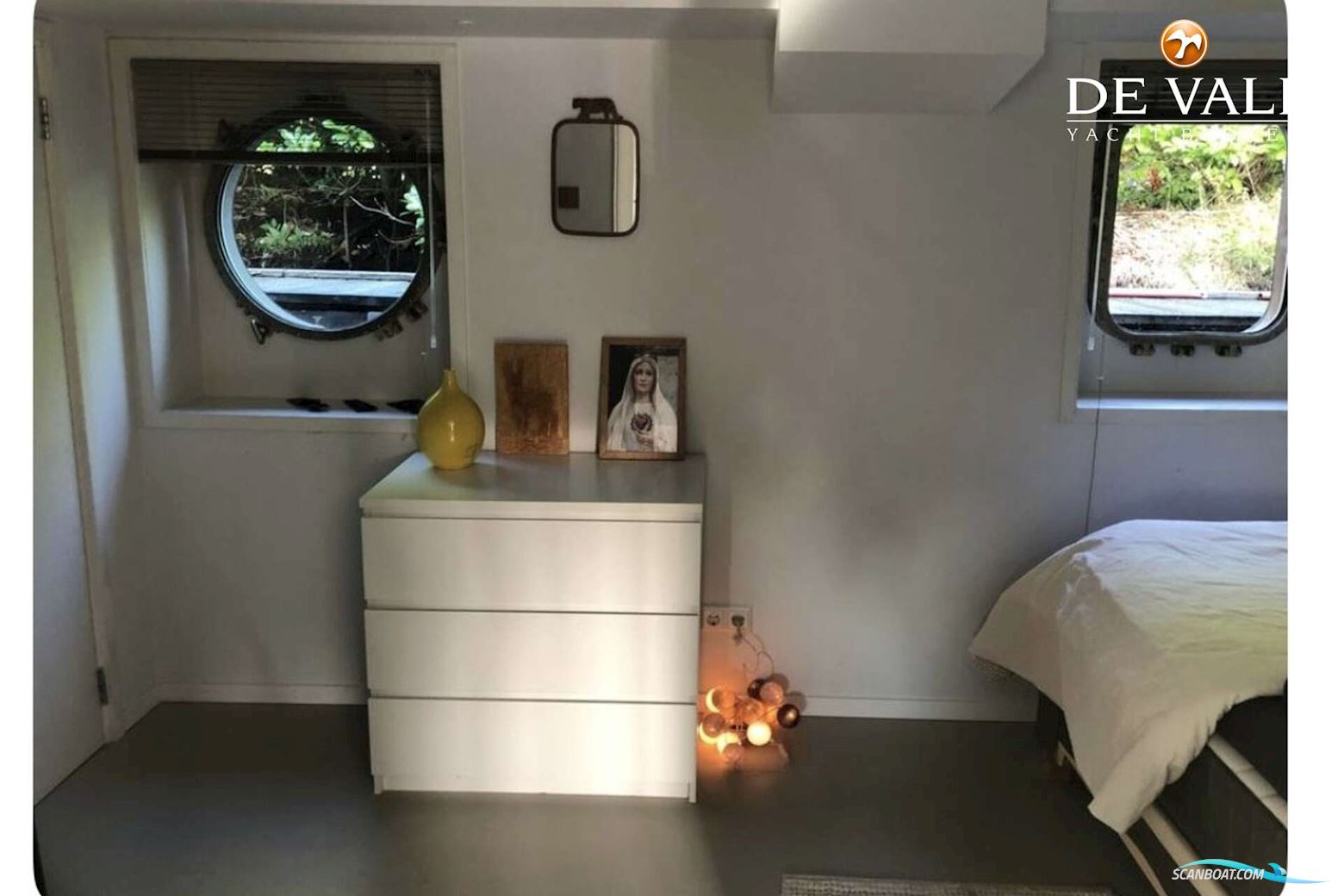 Houseboat Waterloft Luxemotor