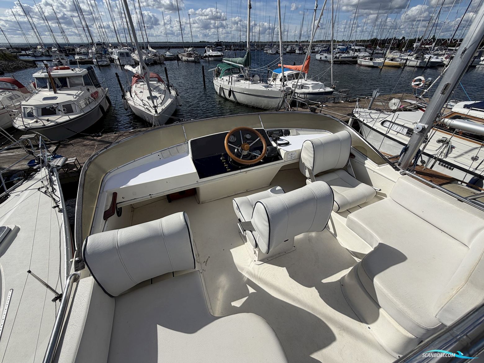 Hsö 30 Flybridge