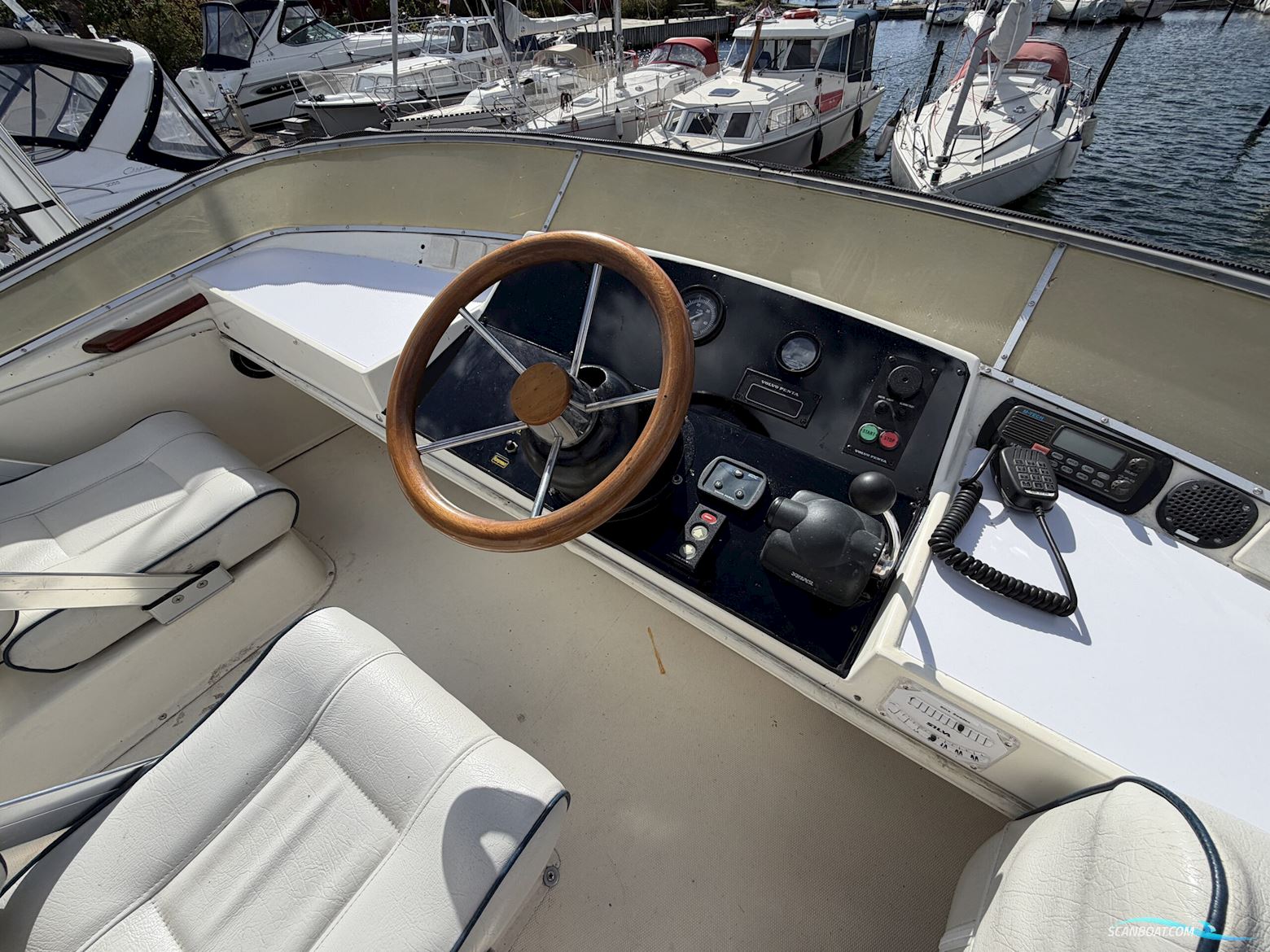 Hsö 30 Flybridge