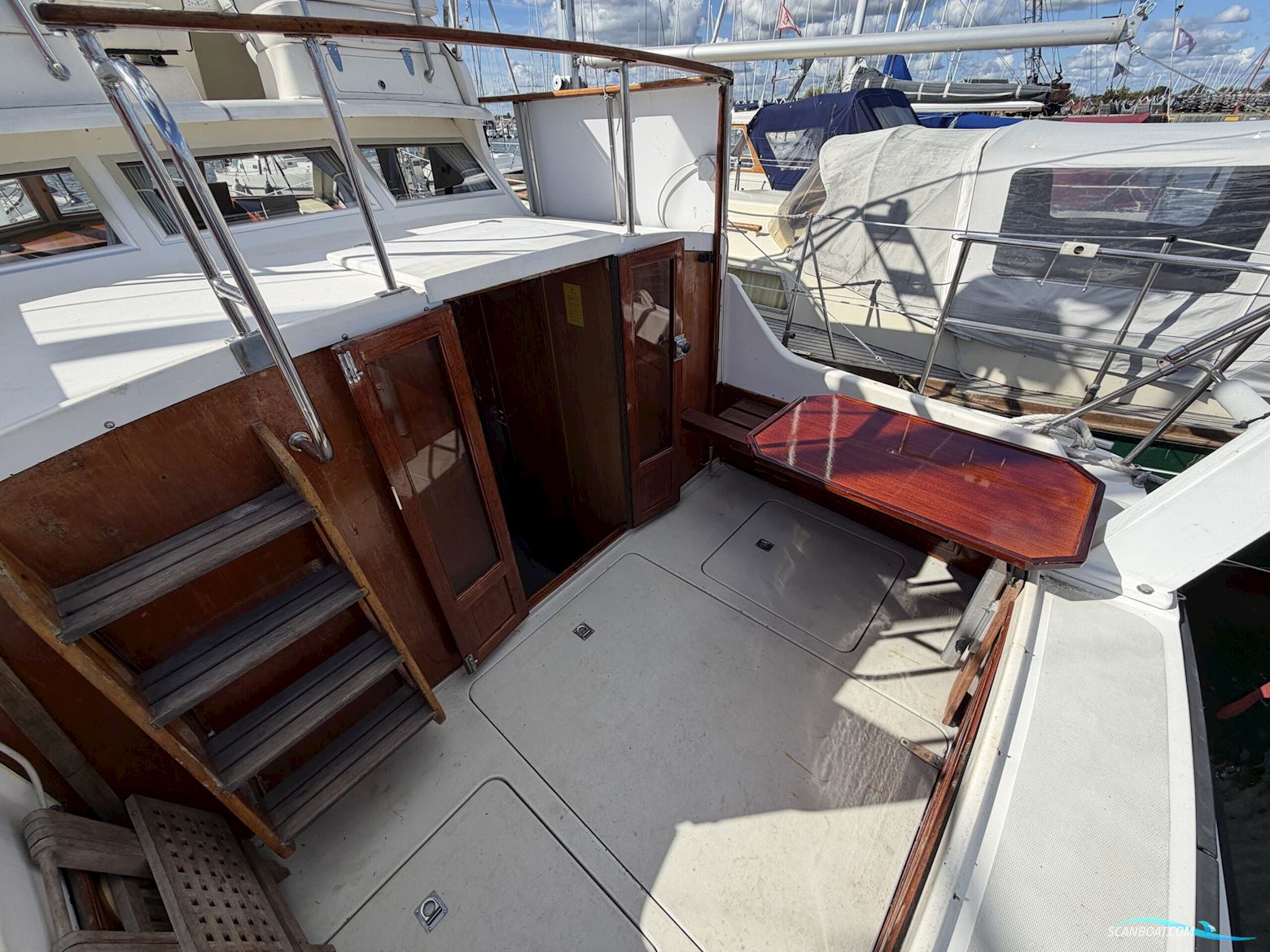 Hsö 30 Flybridge