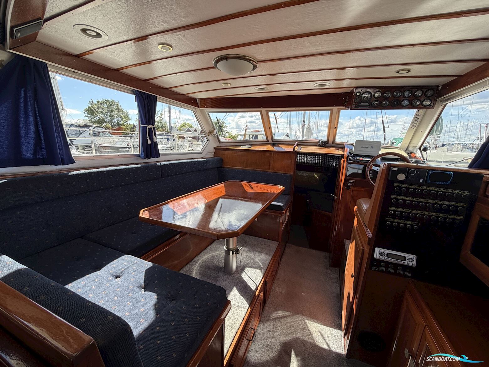 Hsö 30 Flybridge