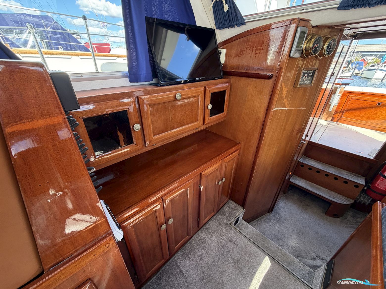 Hsö 30 Flybridge