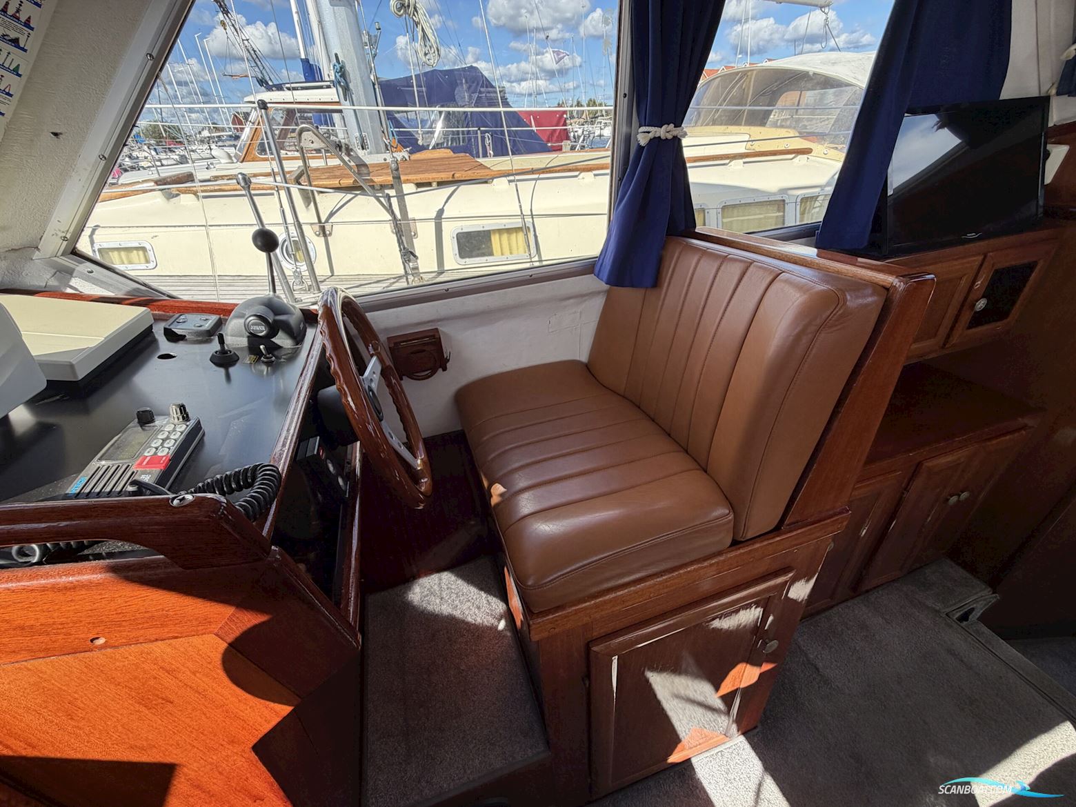 Hsö 30 Flybridge