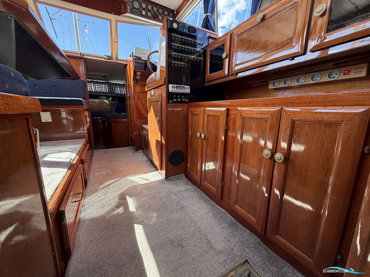 Hsö 30 Flybridge