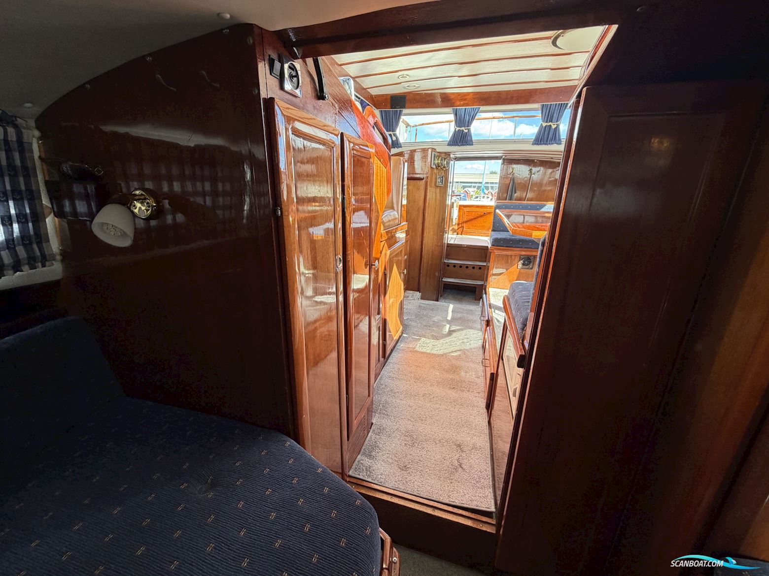 Hsö 30 Flybridge