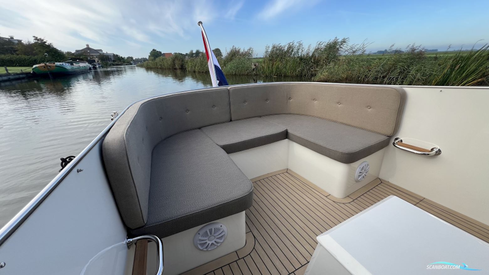 Ijzendoorn Yachts Tender Cabin 800