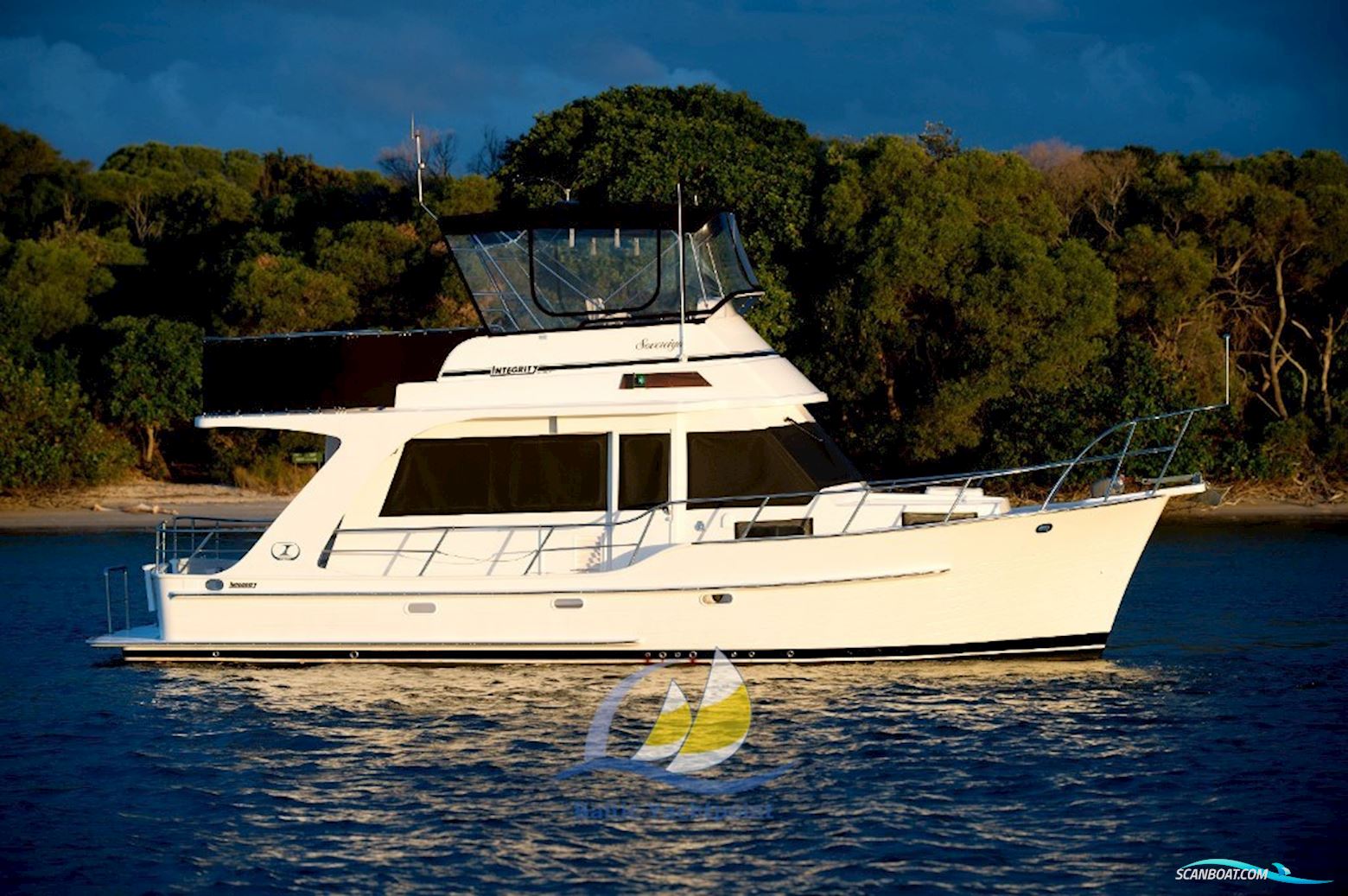 Integrity Motor Yachts Integrity 380 Fly Motorbåt 2023, med Volvo Penta D4-230 motor, Tyskland