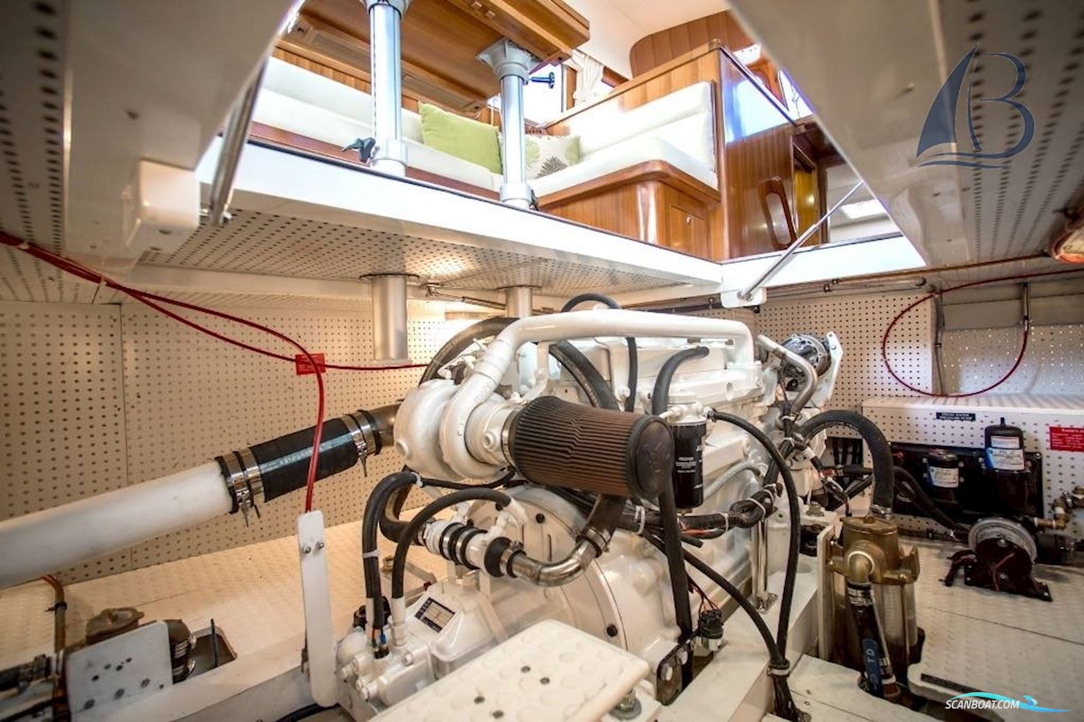 Integrity Motor Yachts Integrity 380 Fly