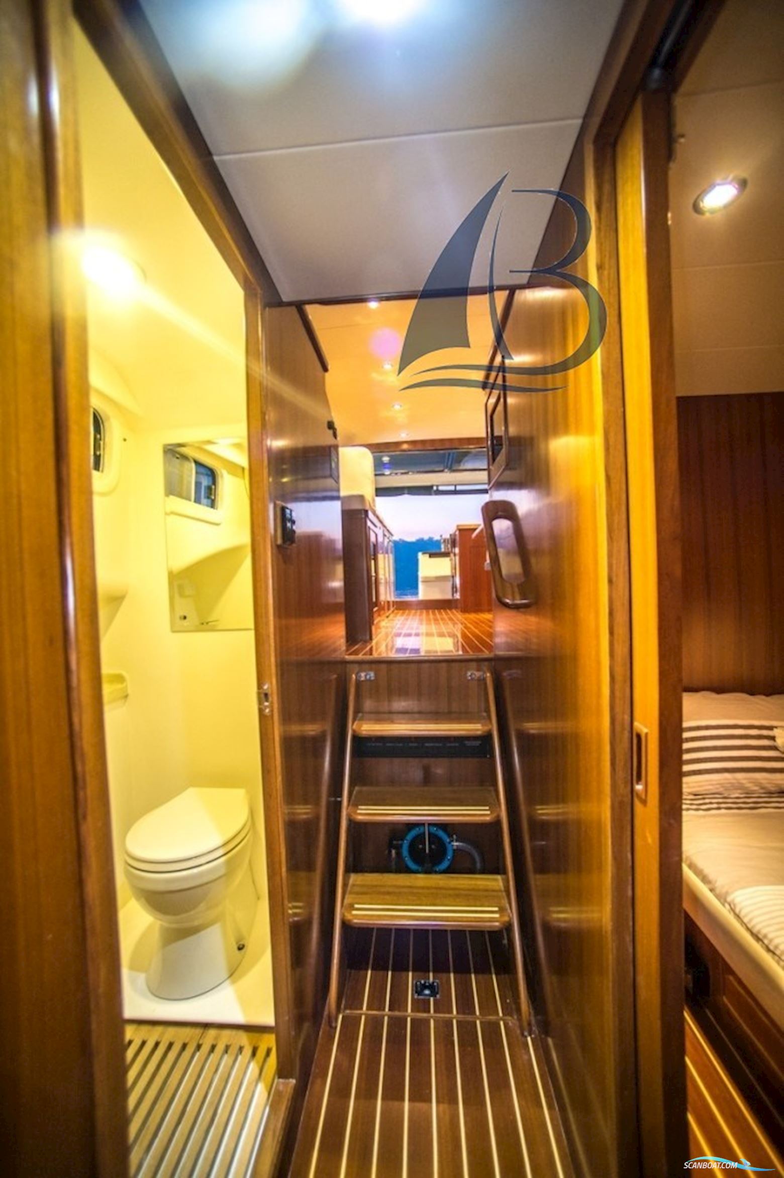 Integrity Motor Yachts Integrity 440 Sedan