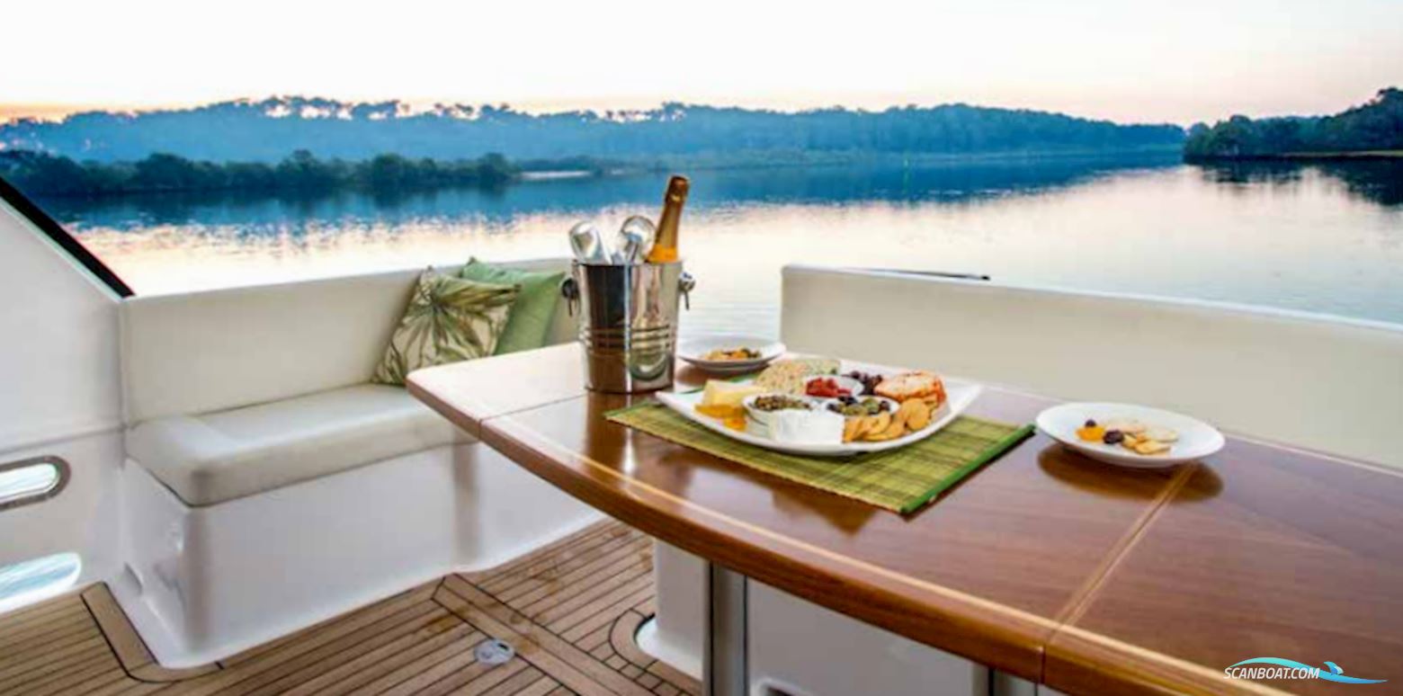 Integrity Trawlers 380Sedan