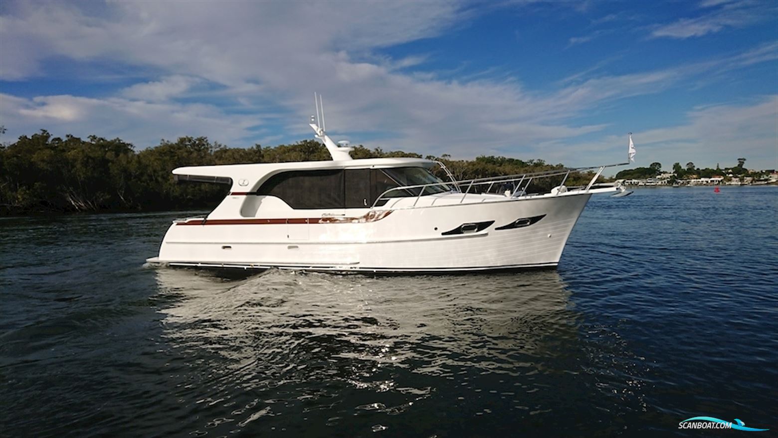 Integrity Trawlers 380Sedan