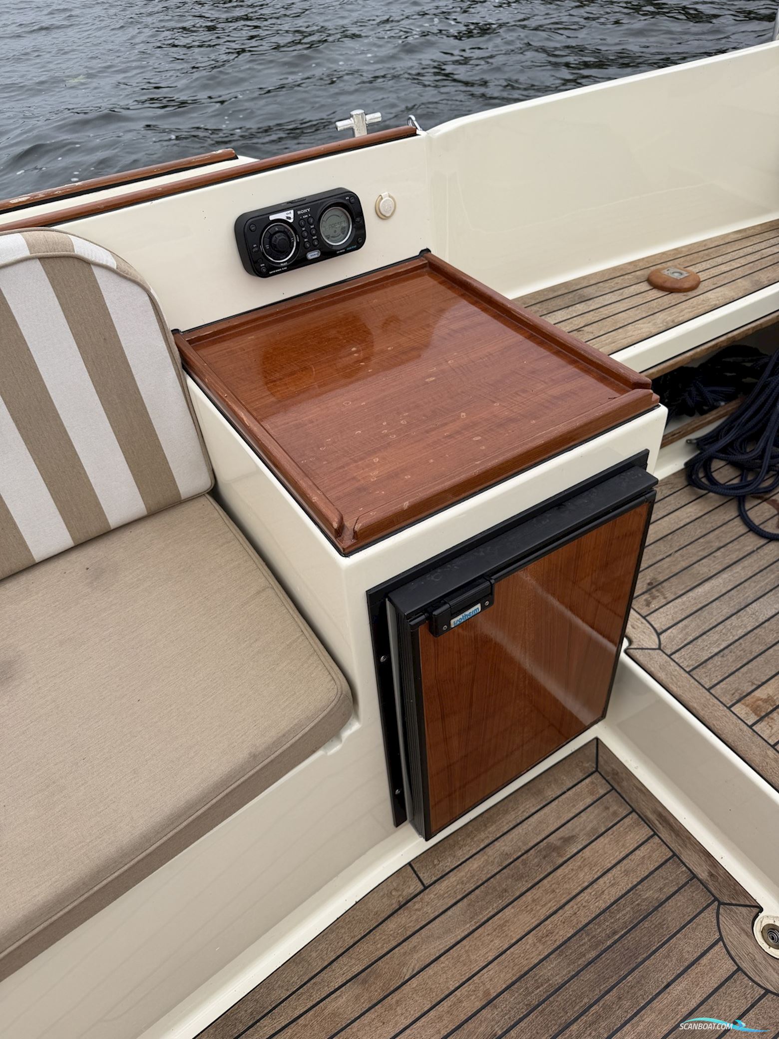 Interboat 25