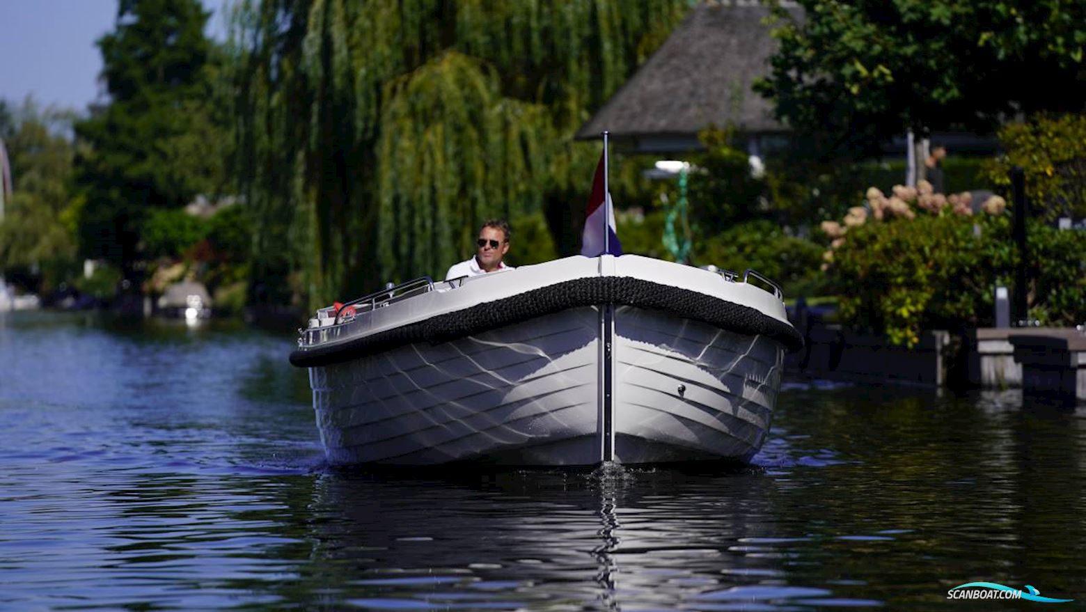 Interboat Intender 780