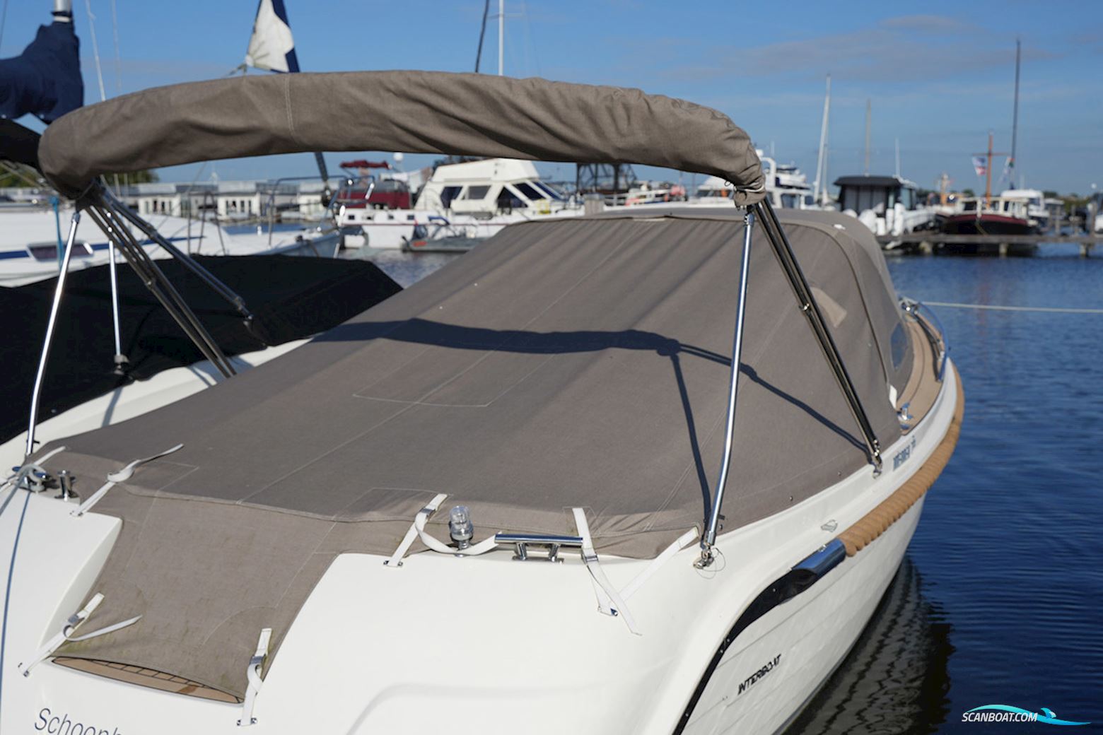 Interboat Intender 780