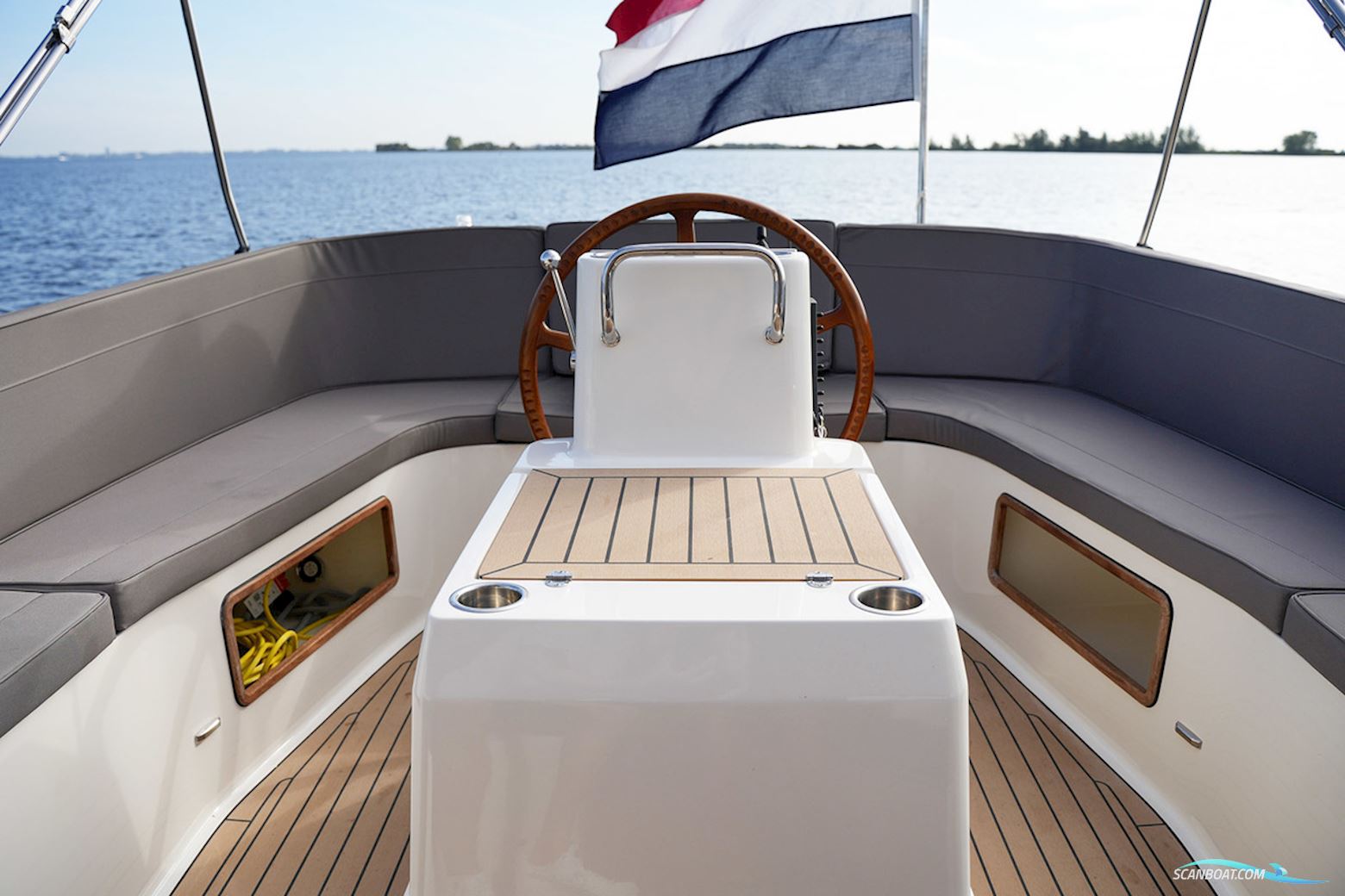 Interboat Intender 780