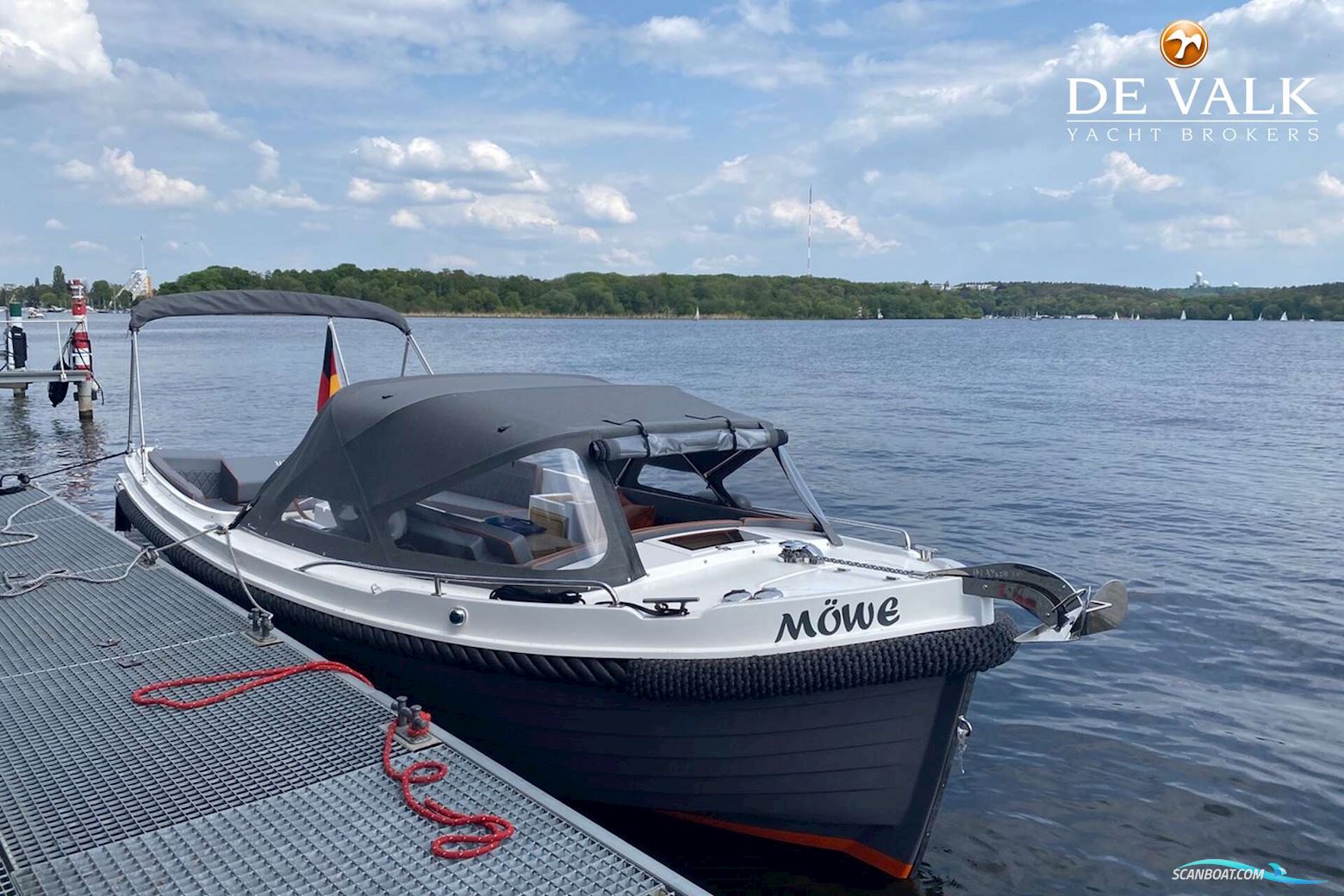 Interboat Intender 820