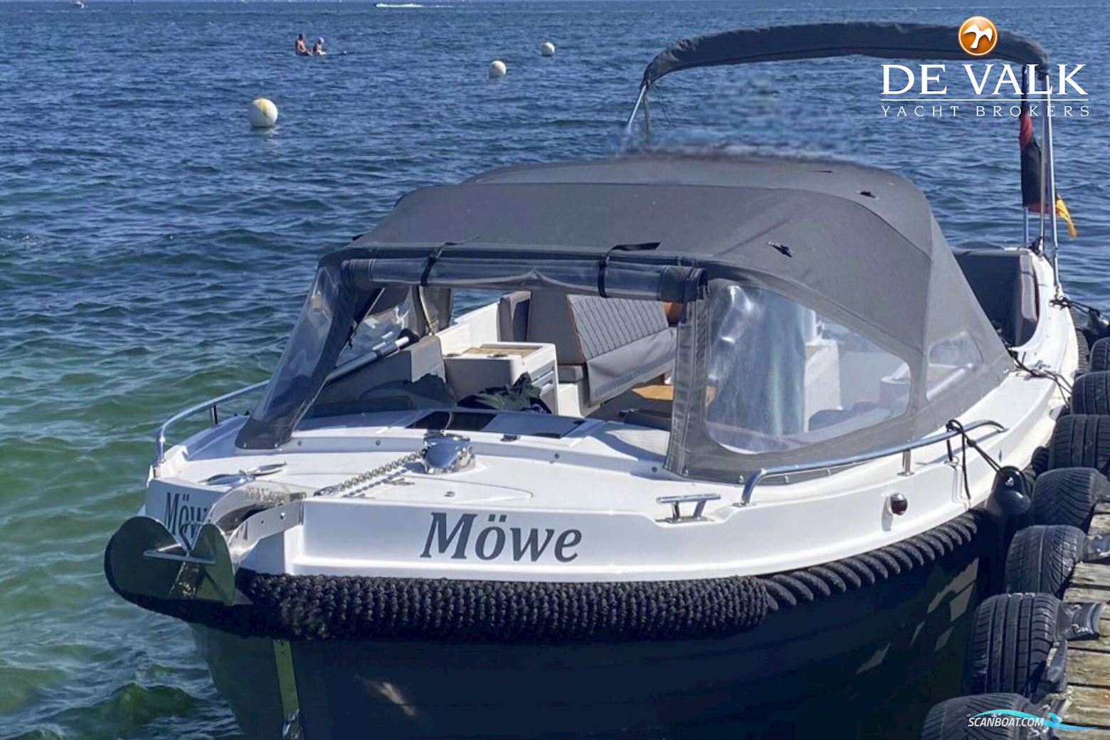 Interboat Intender 820