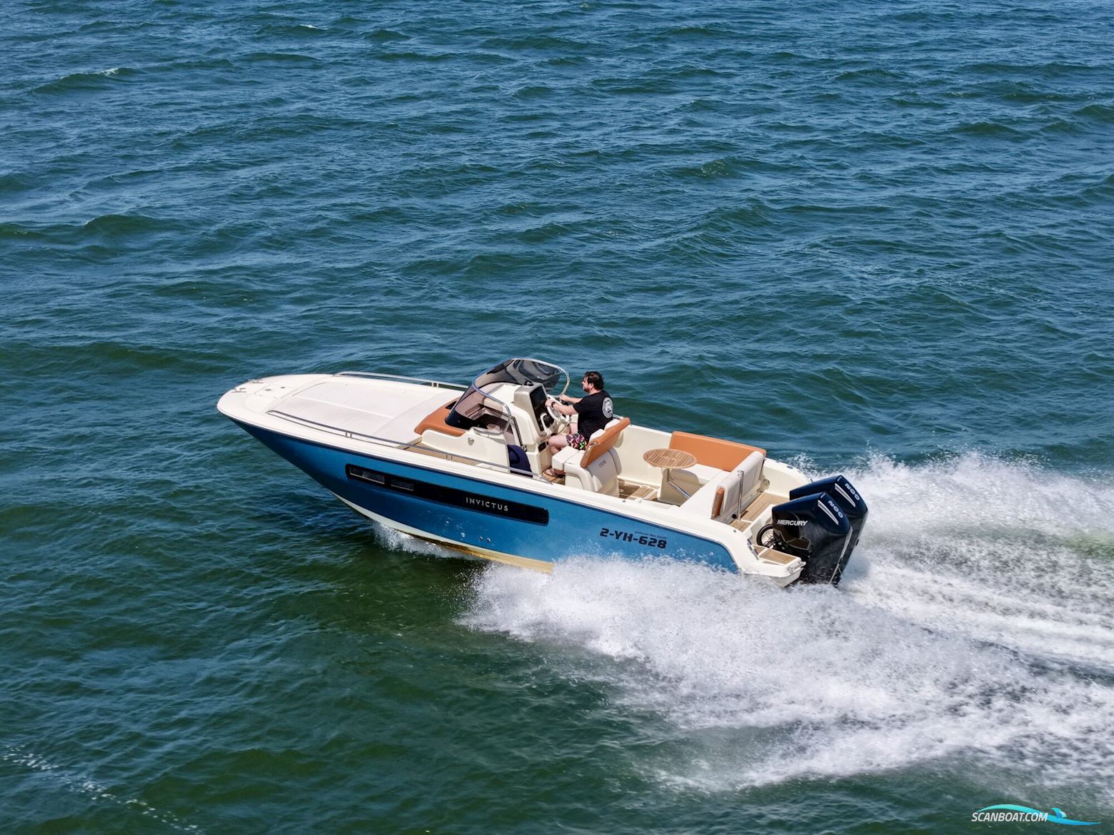 Invictus 270 CX