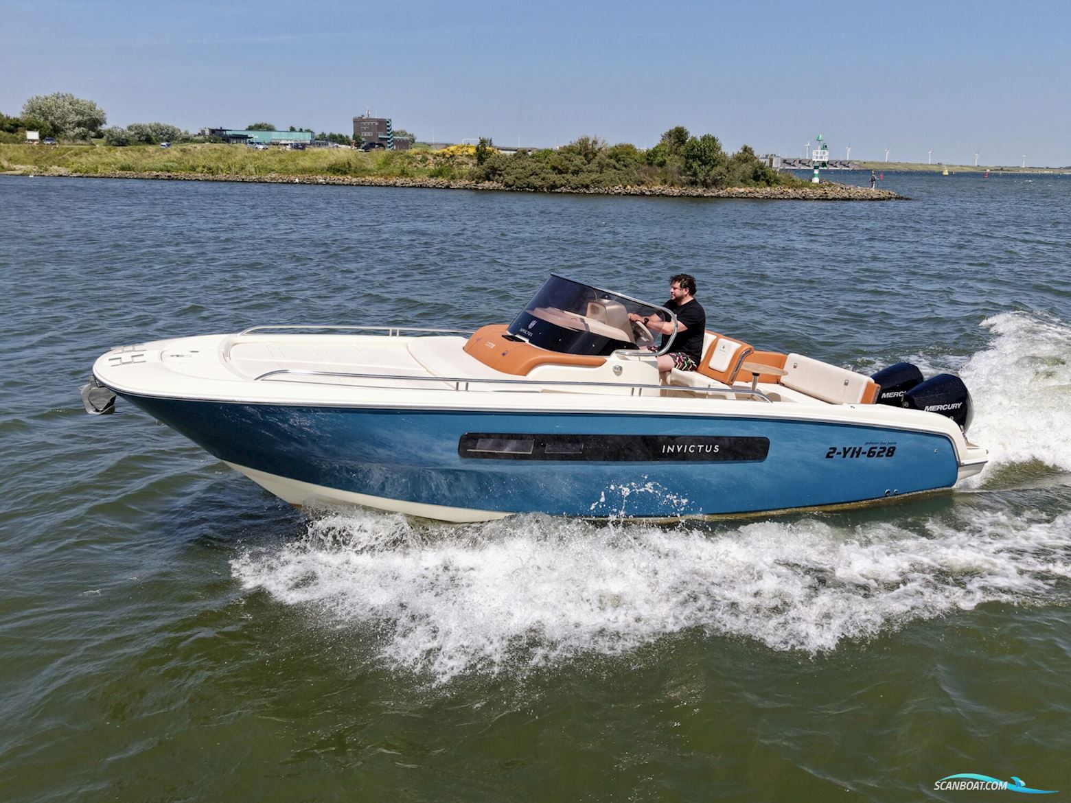 Invictus 270 CX