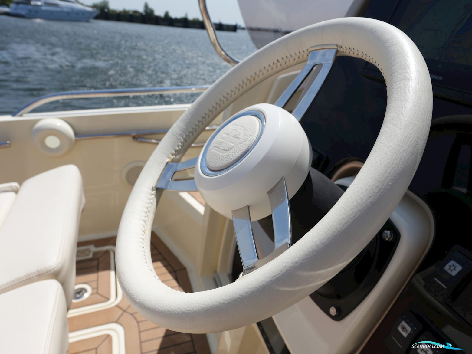 Invictus 270 CX