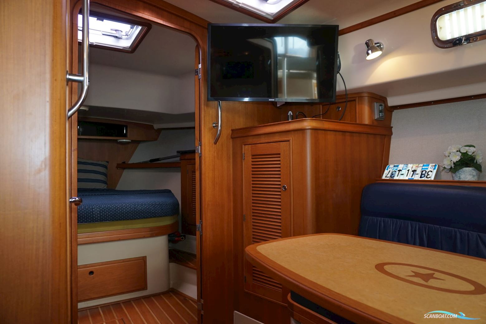 Island Packet Craft 360 Express