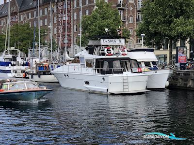 Italiensk Yacht 47 / Kajplads i KBH Centrum Motorbåt 1973, med 2 x Detroit motor, Danmark