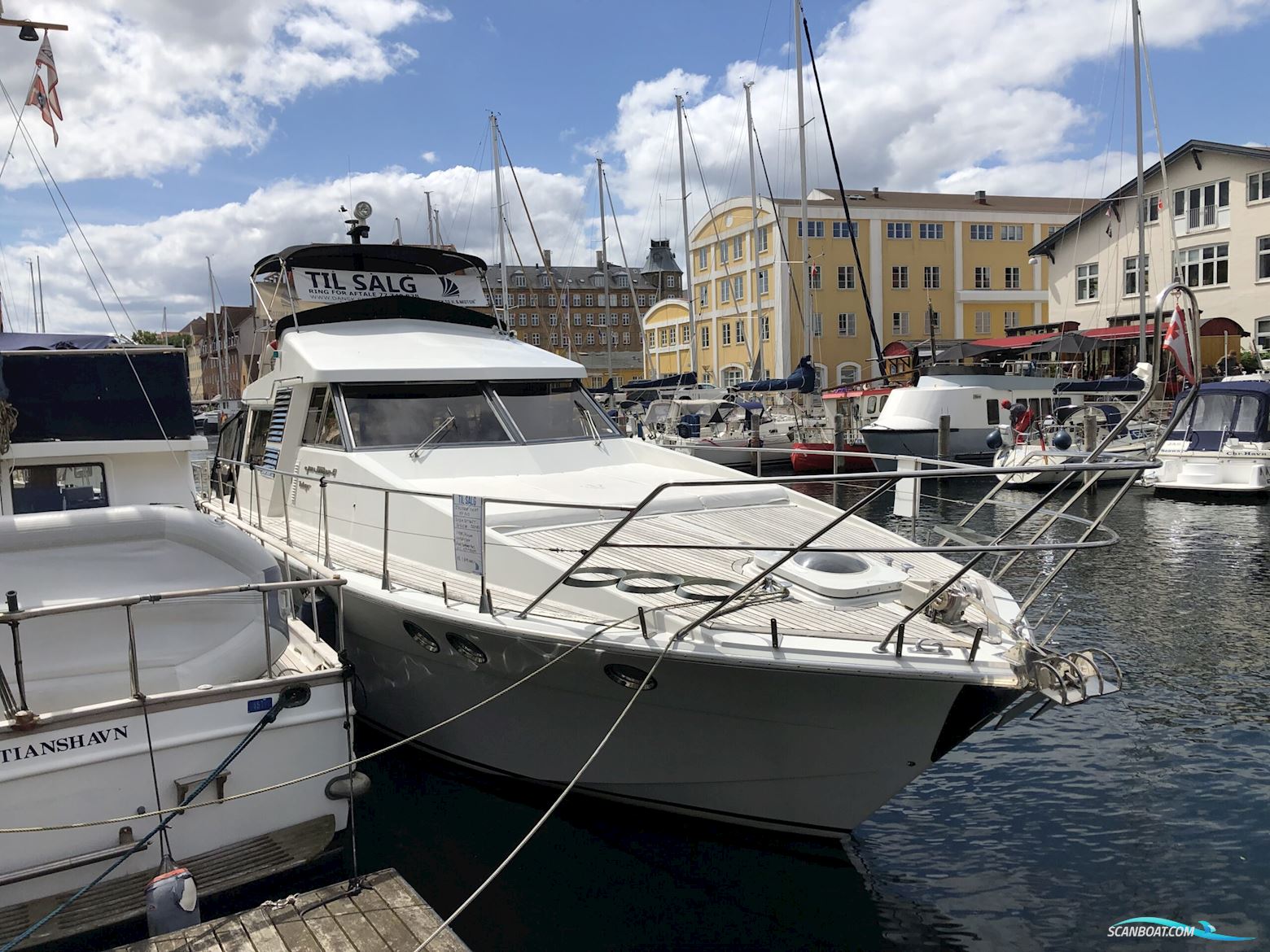 Italiensk Yacht 47 / Kajplads i Kbh Centrum