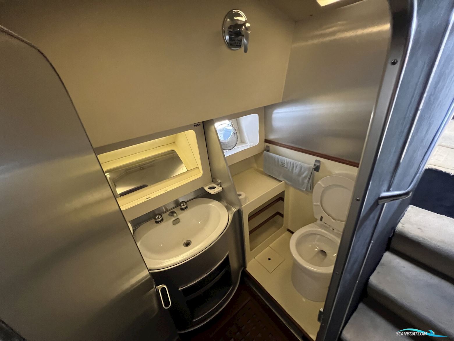 Italiensk Yacht 47 / Kajplads i Kbh Centrum