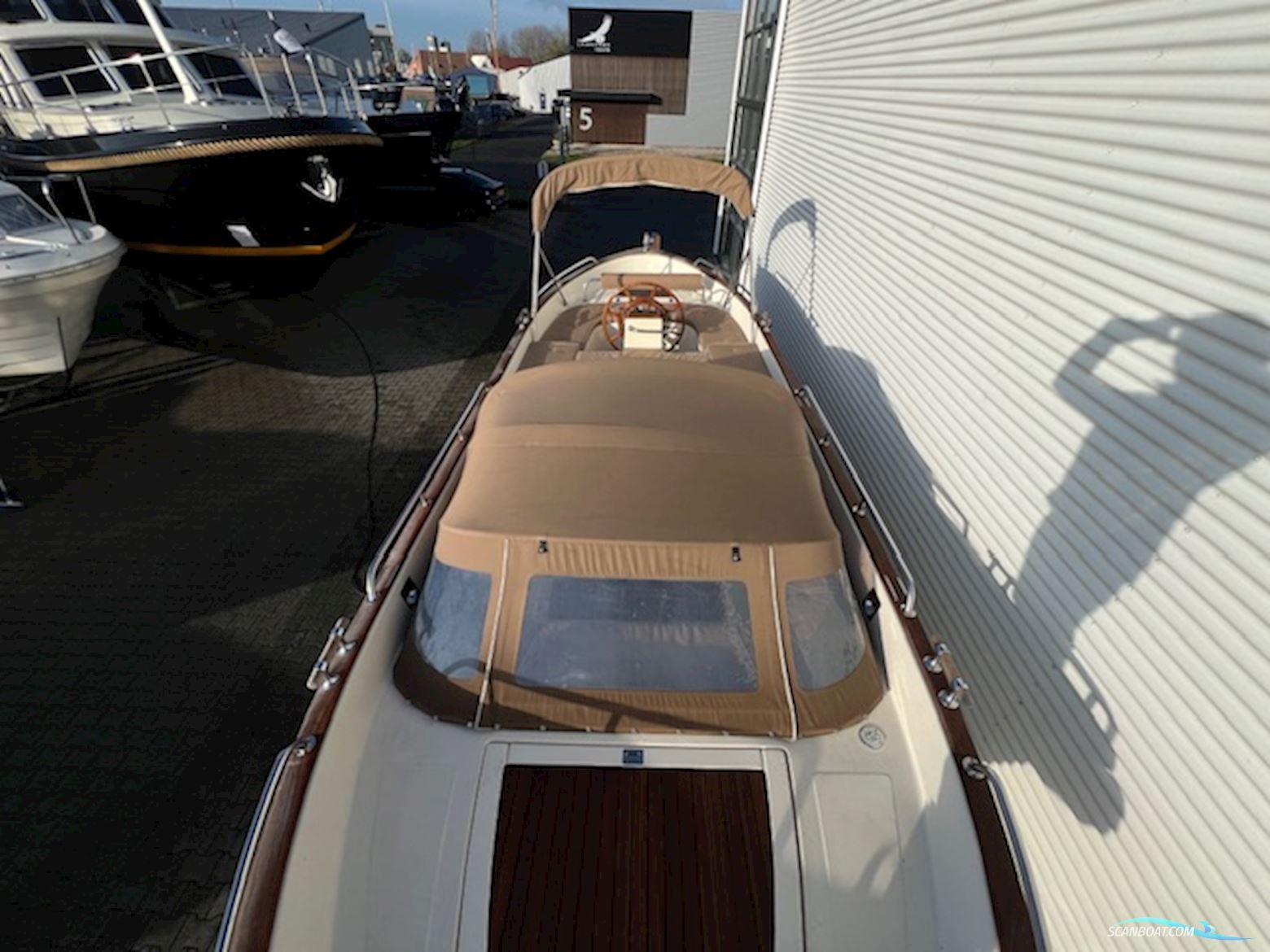 Jan Van Gent 820 Open