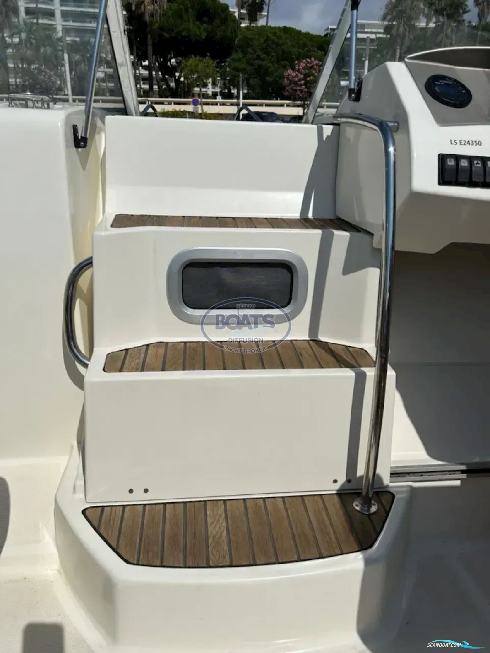 Jeanneau  Cap Camarat 635