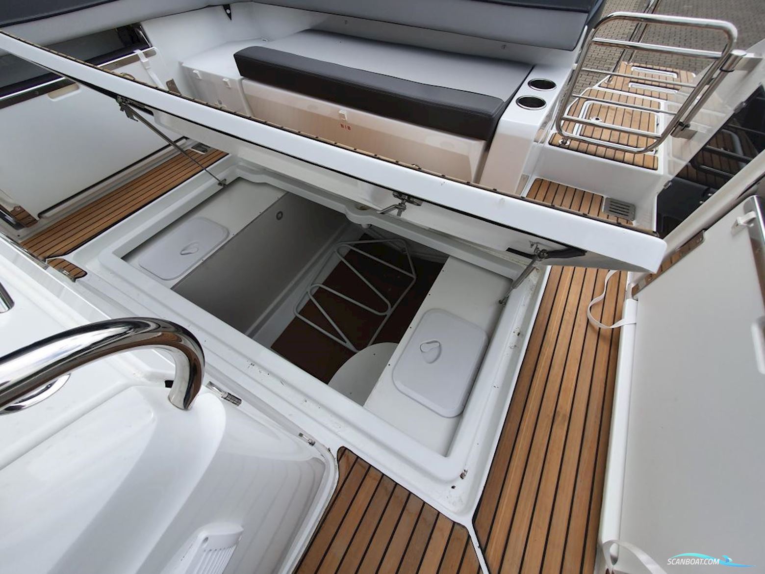 Jeanneau  Cap Camarat 9.0 CC