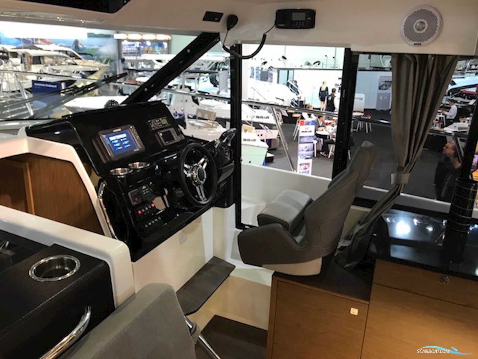 Jeanneau  Merry Fisher 1095 Coupé