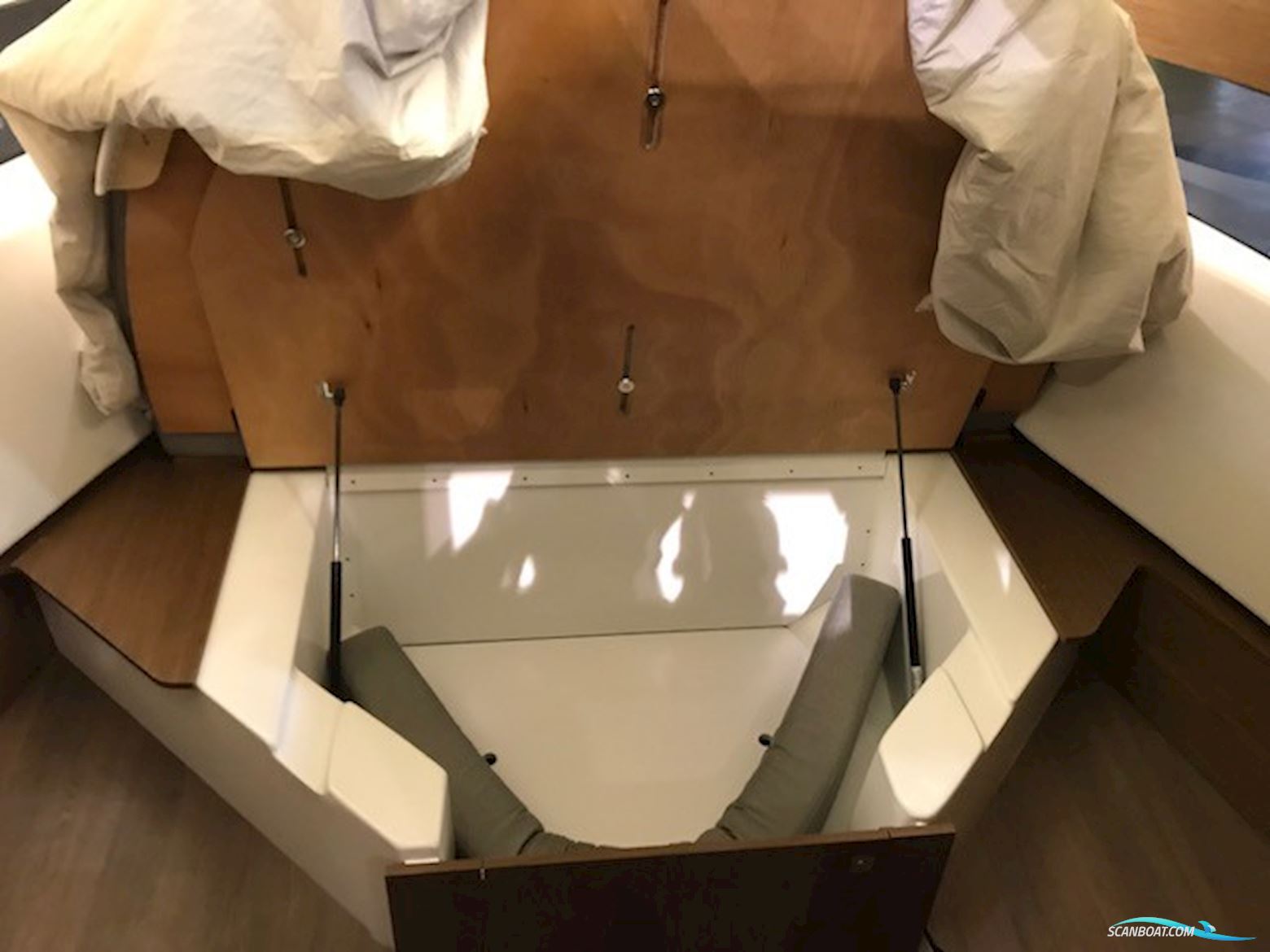 Jeanneau  Merry Fisher 1095 Coupé