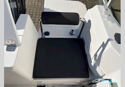 Jeanneau 605 Merry Fisher Marlin Nordic Line med 100 hk Yamaha-EFI 4 takt og 2000 kg Brenderup ASR trailer med el-spil Motorbåt 2019, med Yamaha motor, Danmark