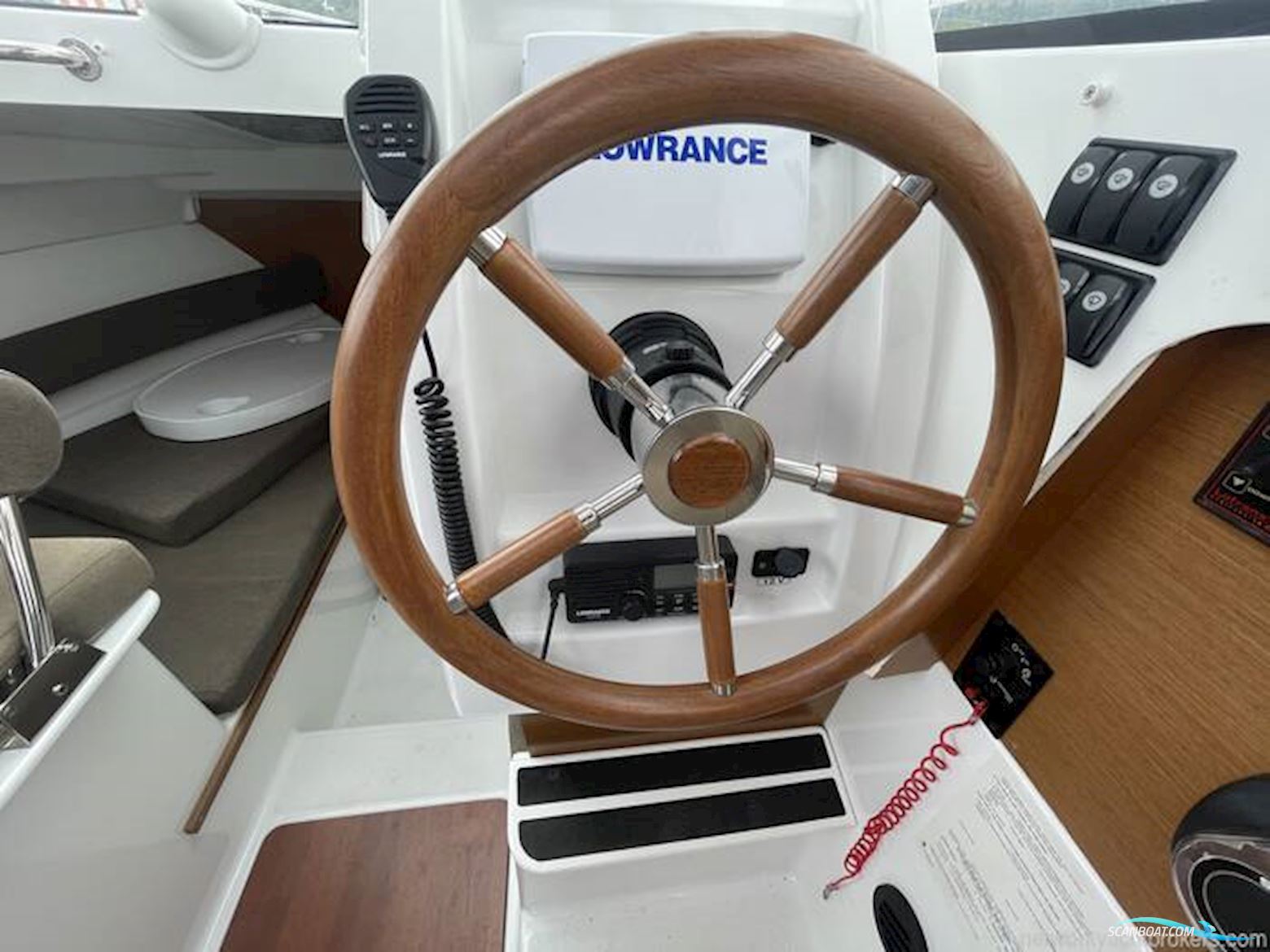 Jeanneau 645