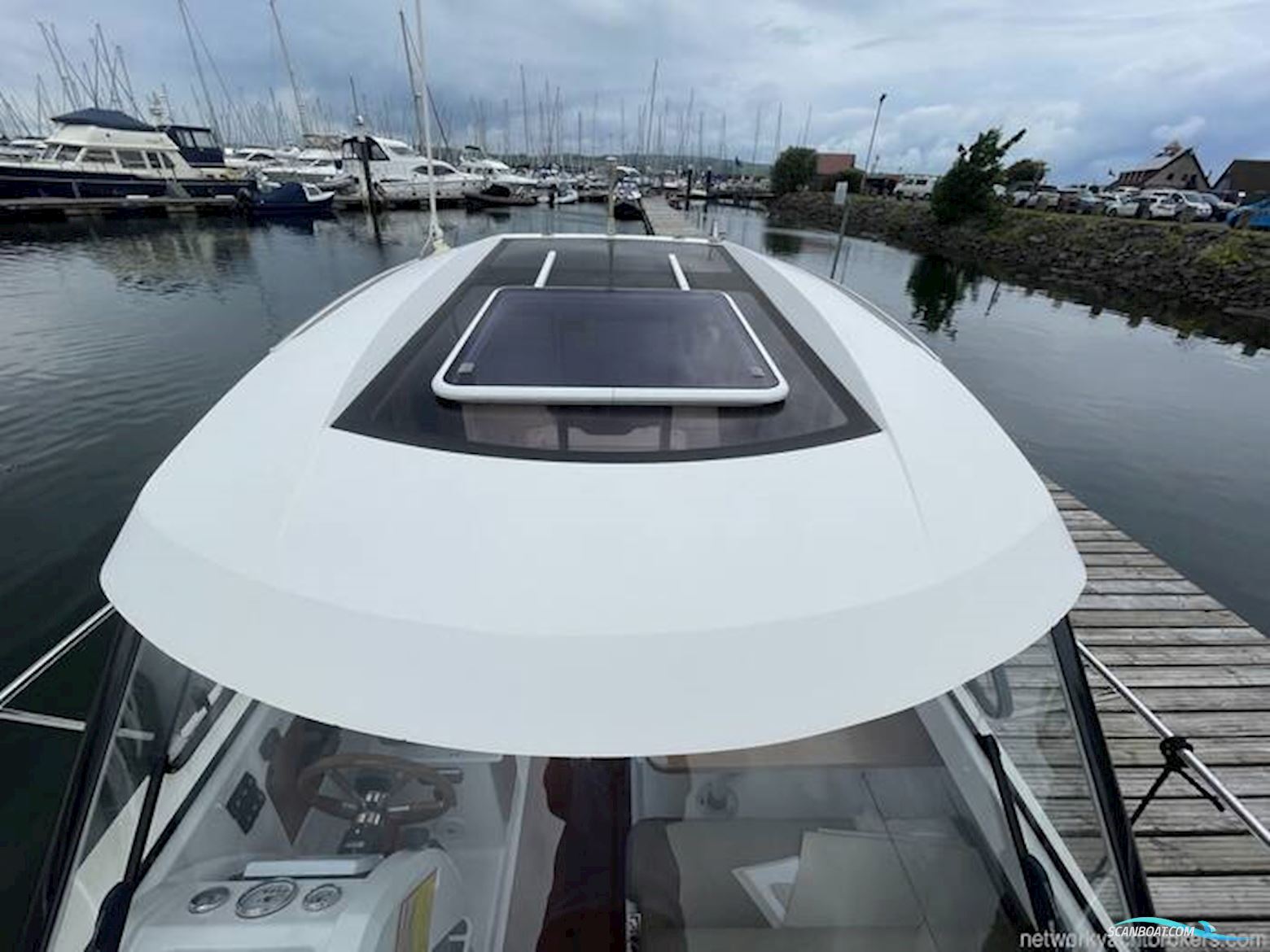 Jeanneau 645