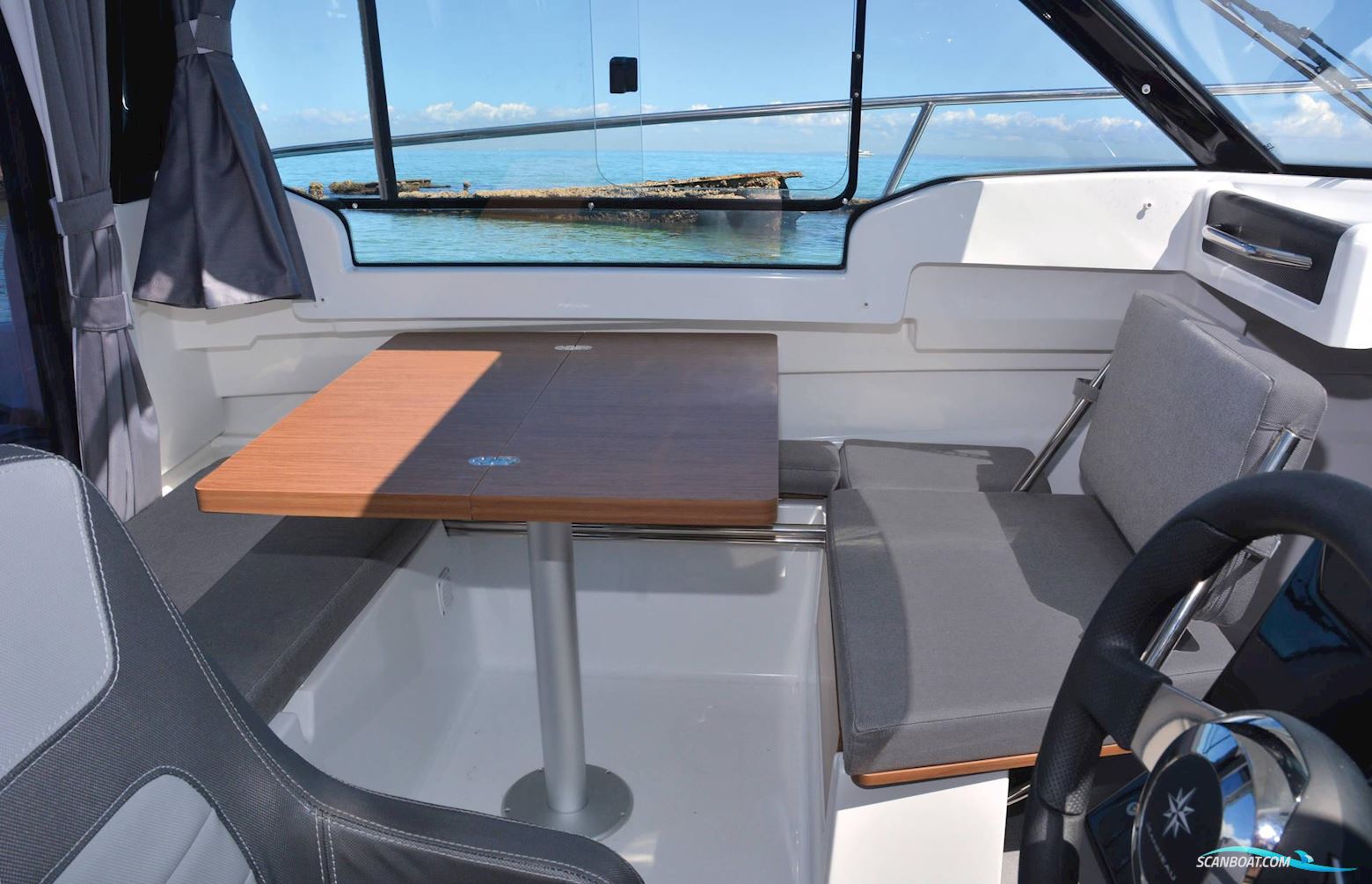 Jeanneau 695 Merry Fisher Serie2