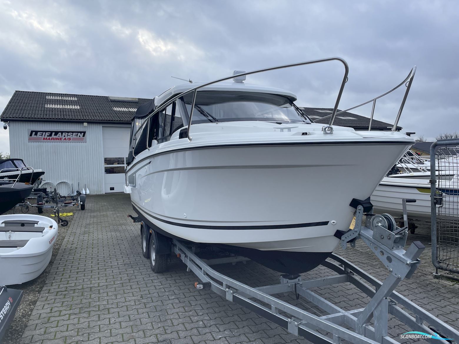 Jeanneau 695 Merry Fisher Serie2