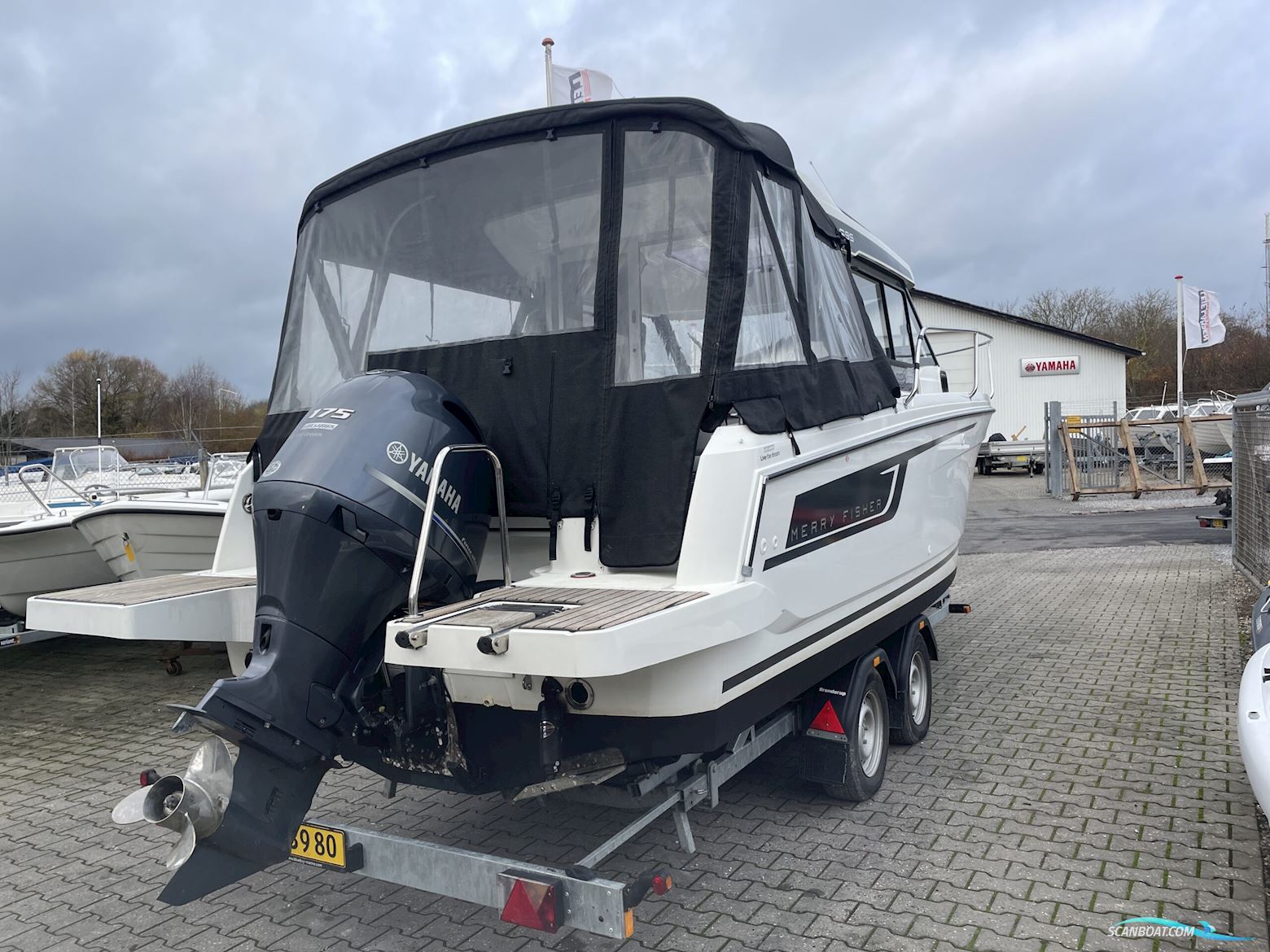 Jeanneau 695 Merry Fisher Serie2