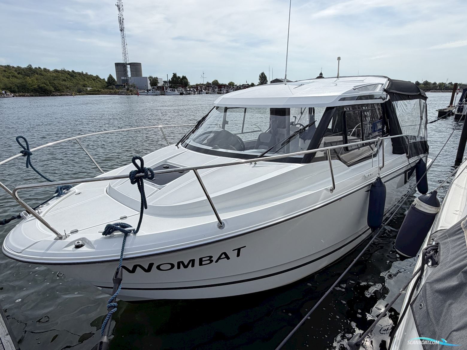 Jeanneau 795 Merry Fisher