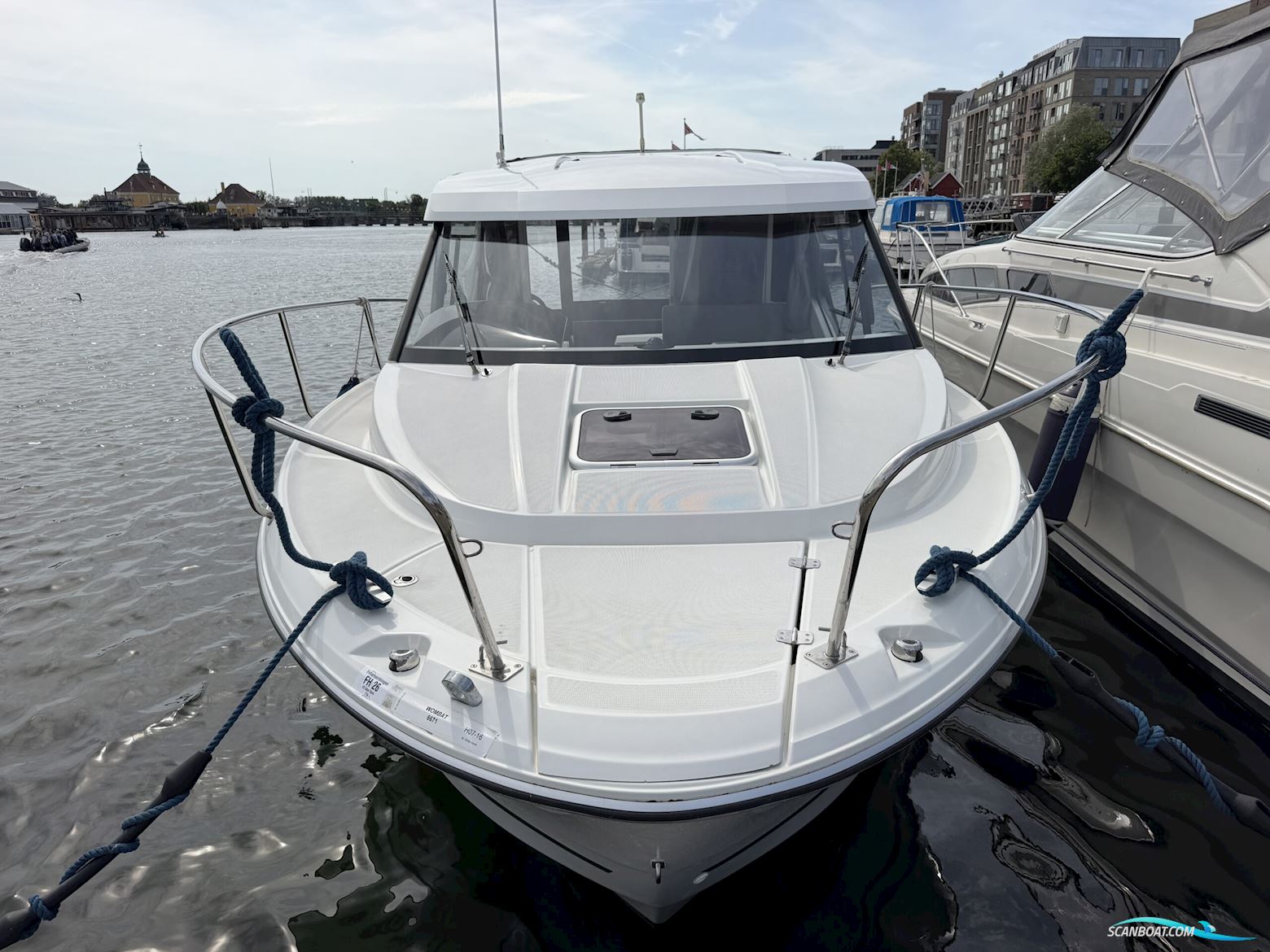 Jeanneau 795 Merry Fisher
