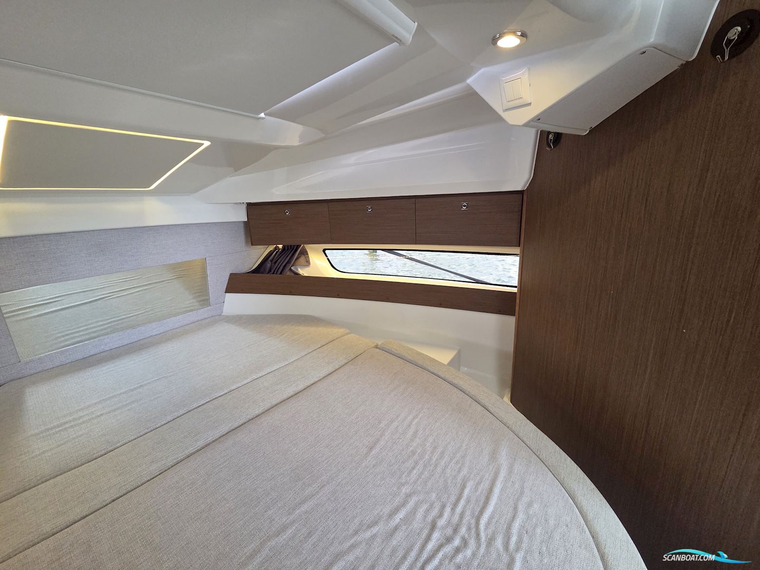 Jeanneau 895 Merry Fisher Coupe'