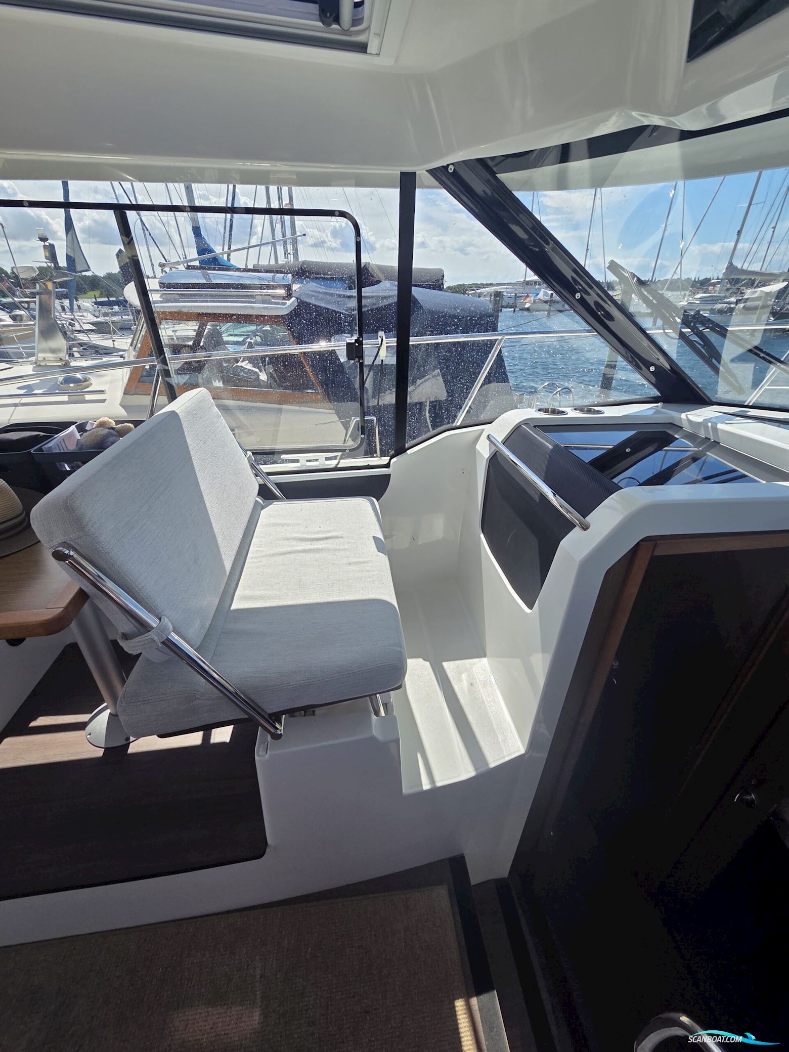 Jeanneau 895 Merry Fisher Coupe'