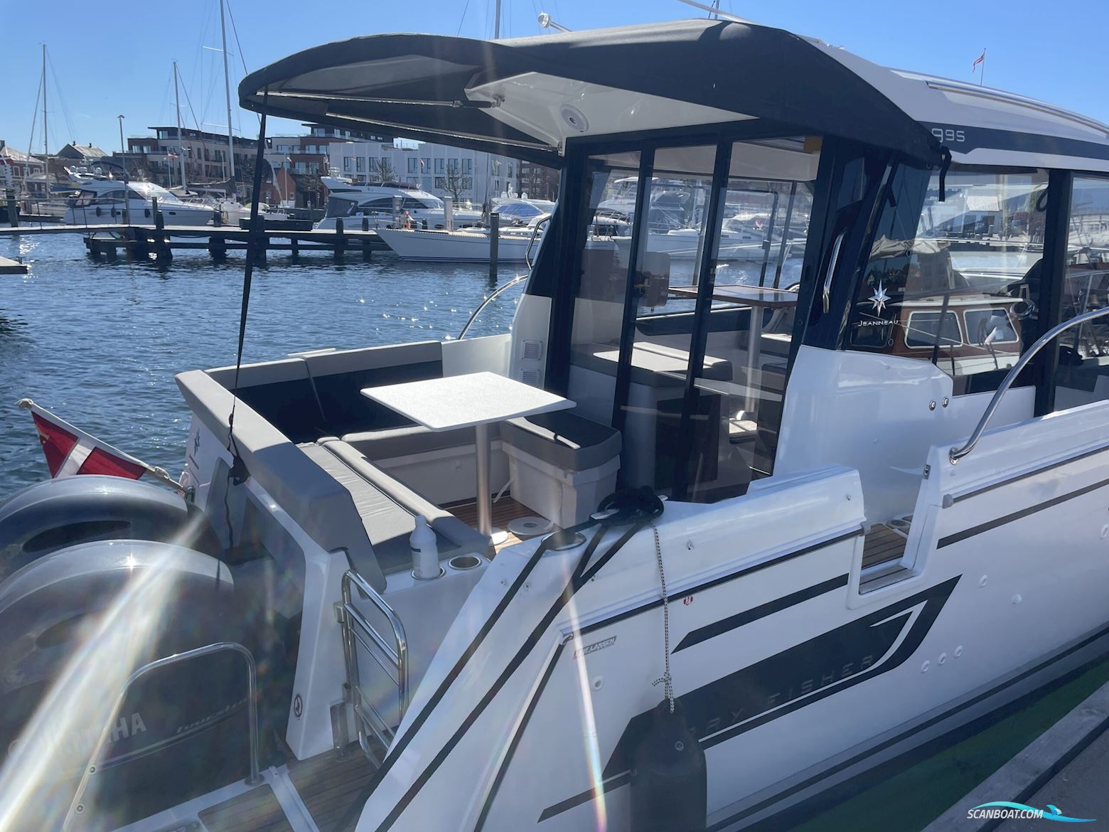 Jeanneau 895 Merry Fisher Cruiser