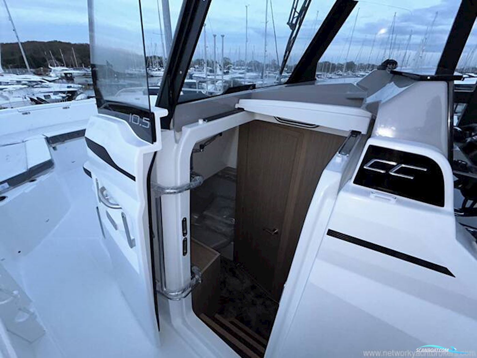 Jeanneau Cap Camarat 10.5 CC