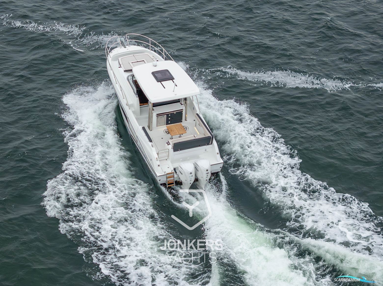 Jeanneau Cap Camarat 10.5 WA S2