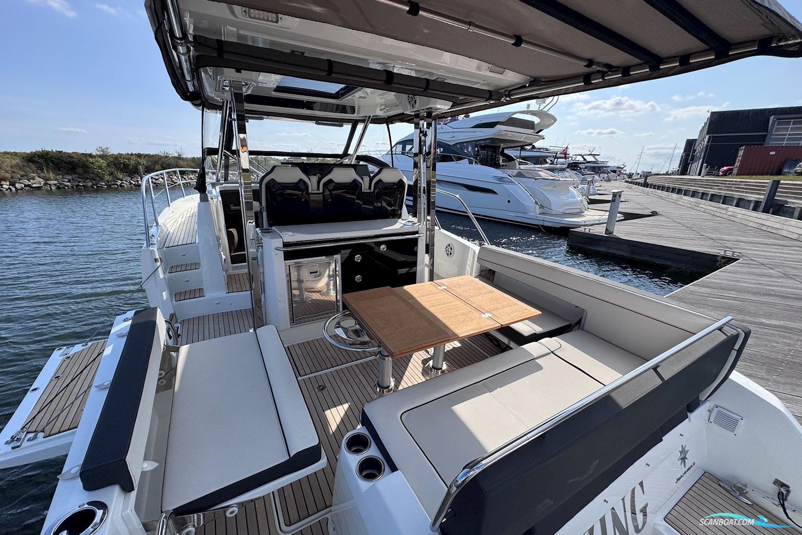 Jeanneau Cap Camarat 10.5 WA Serie 2