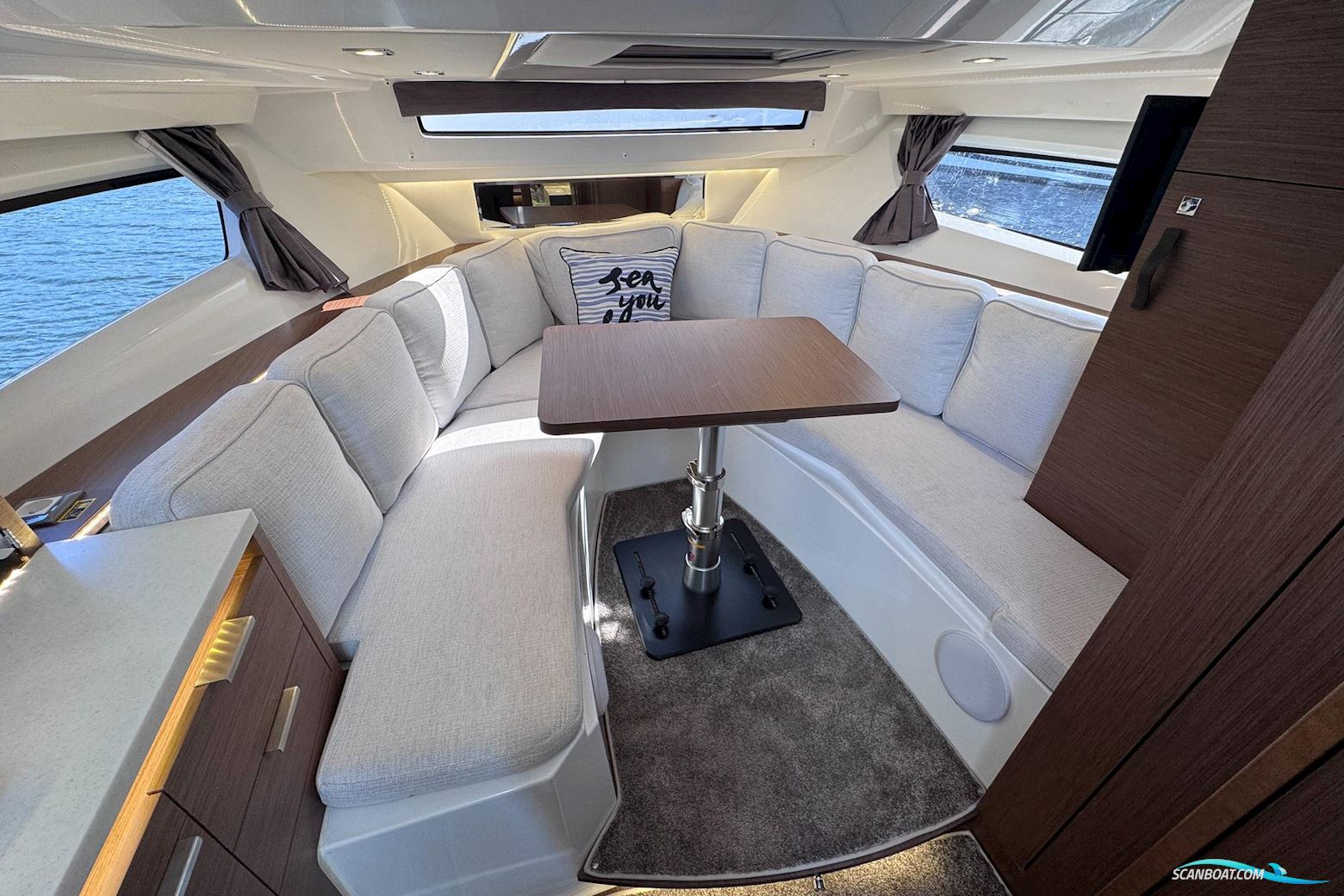 Jeanneau Cap Camarat 10.5 WA Serie 2