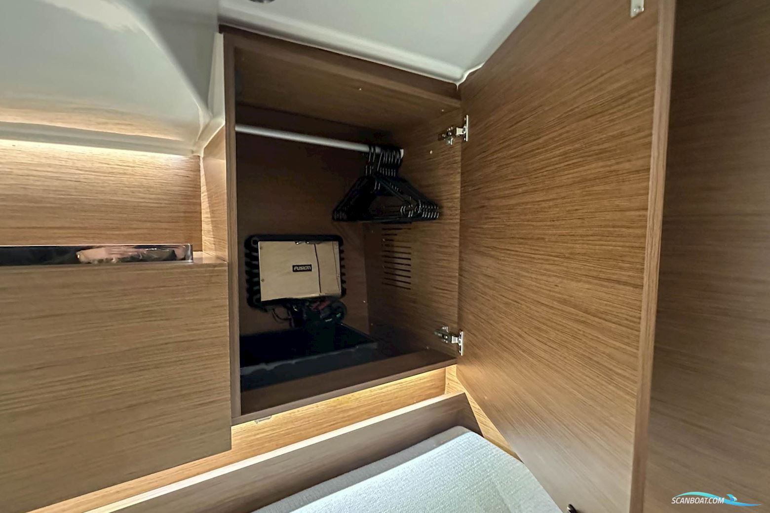 Jeanneau Cap Camarat 10.5 WA Serie 2