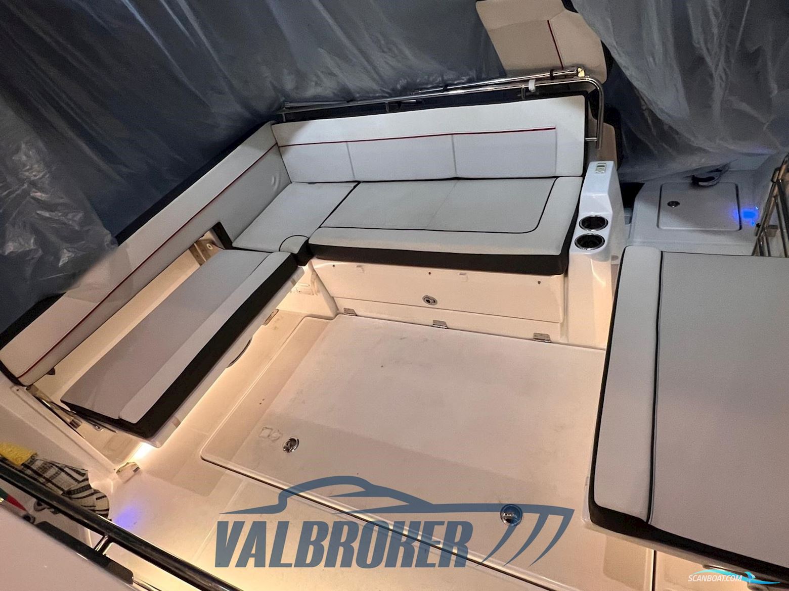 Jeanneau Cap Camarat 10.5 WA serie 2